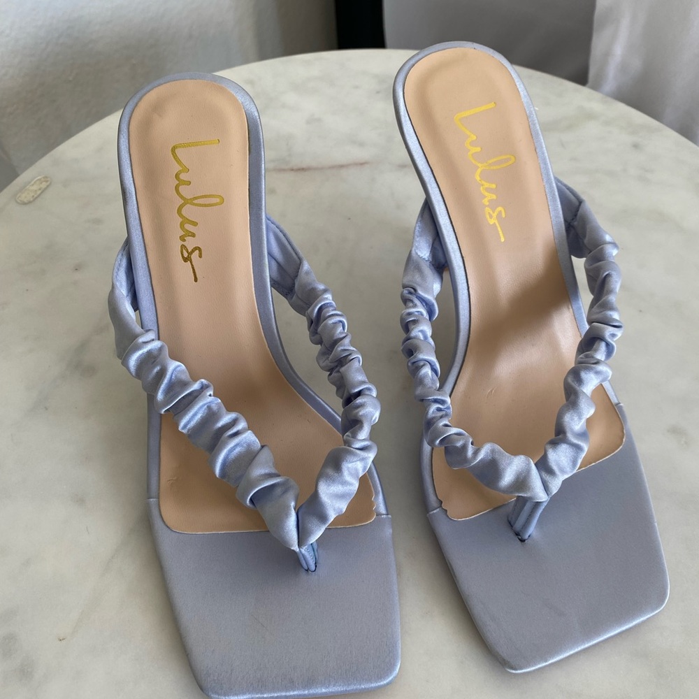 NEVER WORN - Lulu’s Lilac Heels - Picture 2 of 3